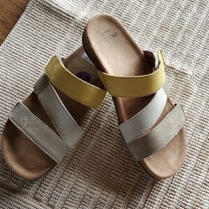Ohana Sandal by EARTH ORIGINS